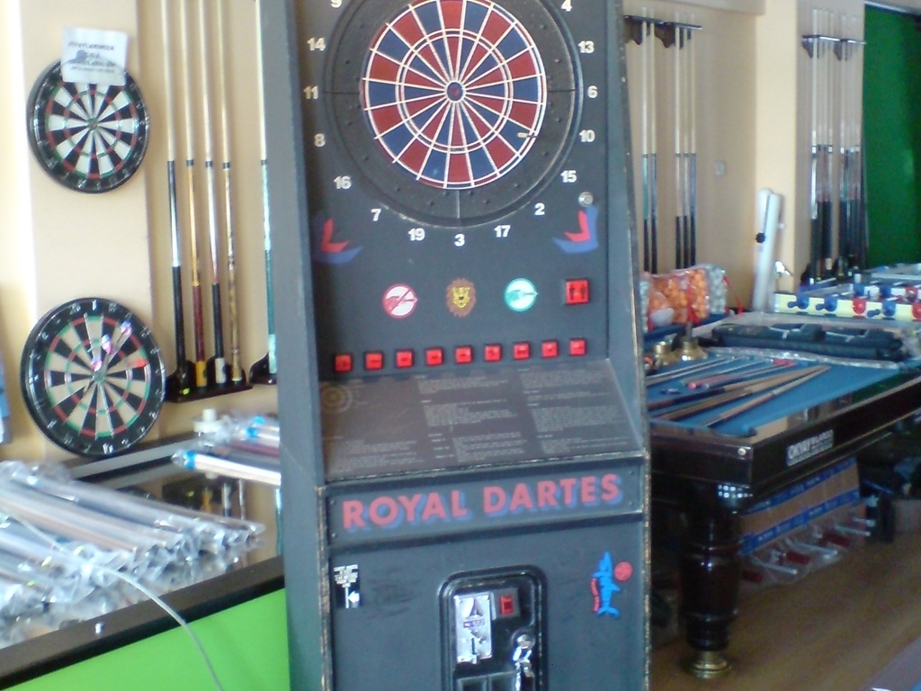 profesyonel elektronik kabinli dart board 2.el dar