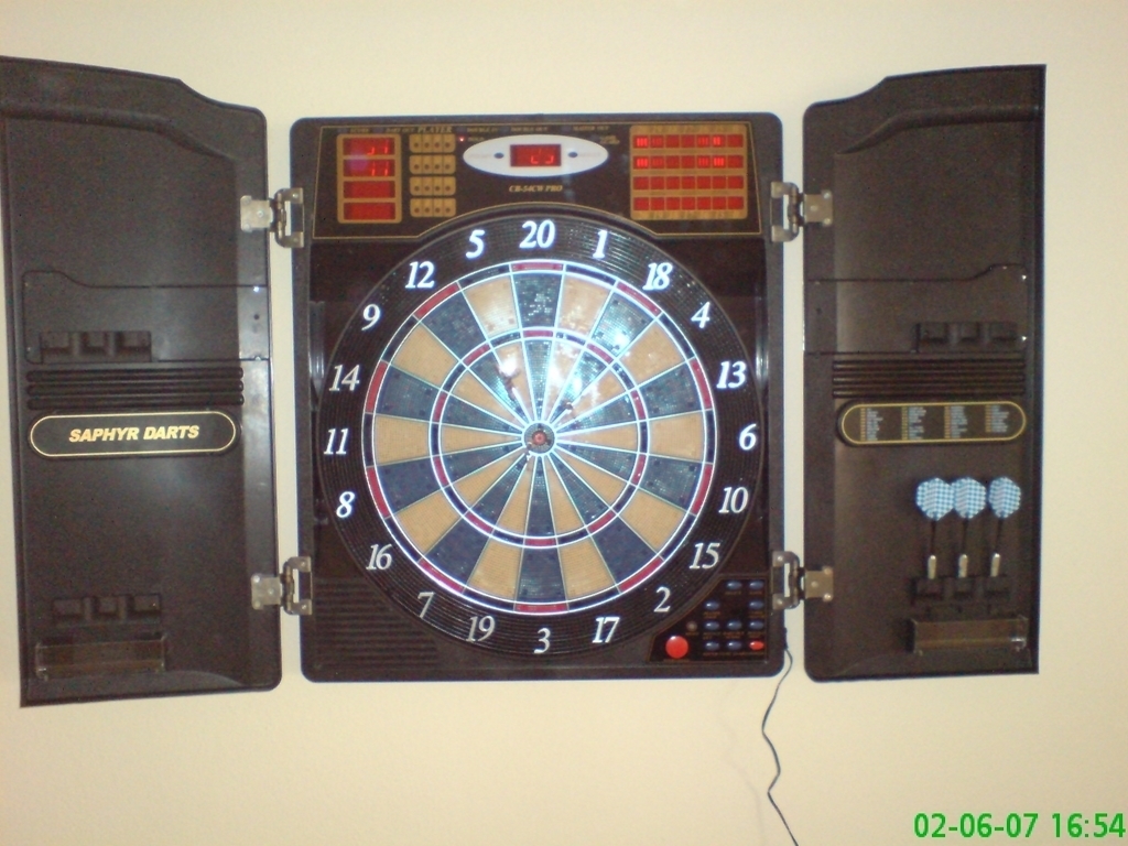 profesyonel elektronik kabinli dart board 2.el dar